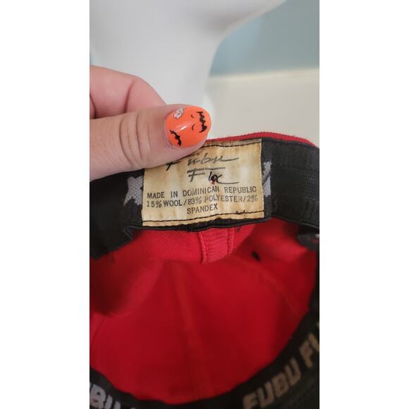 Vintage FUBU 05 Red Black Fitted Hat Two-Tone Logo Cap Y2K Streetwear Size Large - Picture 5 of 8